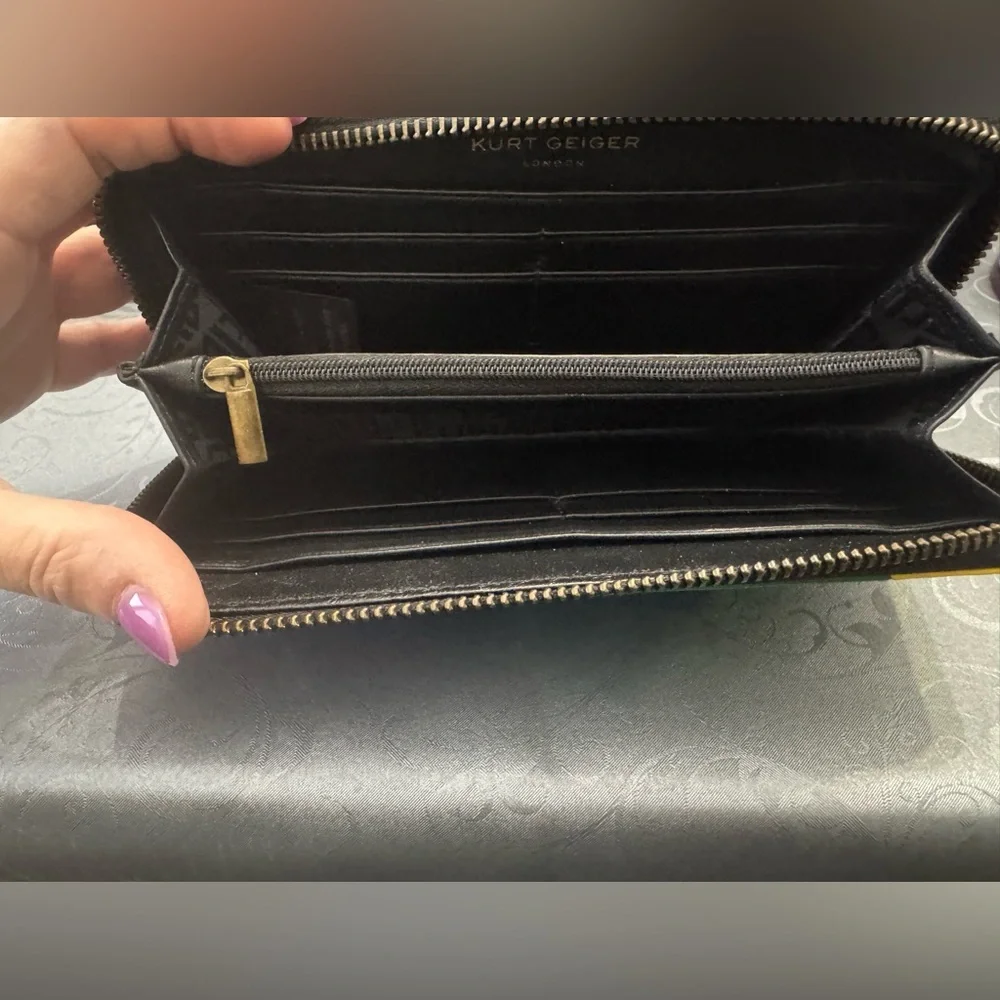 EUC Kurt Geiger Colorful Rainbow Stripe Zip Around Wallet - Picture 3 of 3